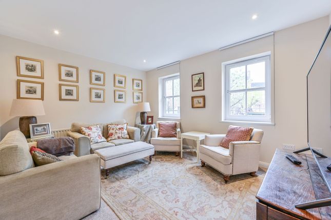 Bedser Close, Oval photo 4