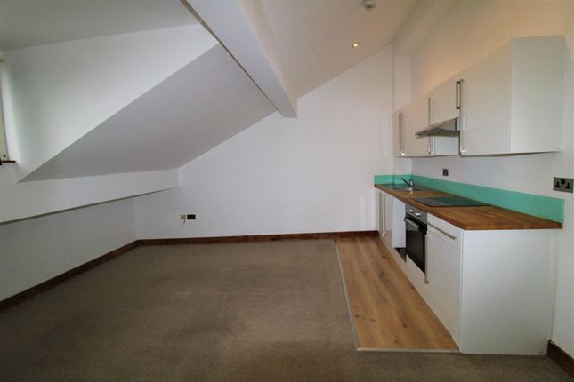 8 + 12, Cheltenham Mount, Harrogate photo 3