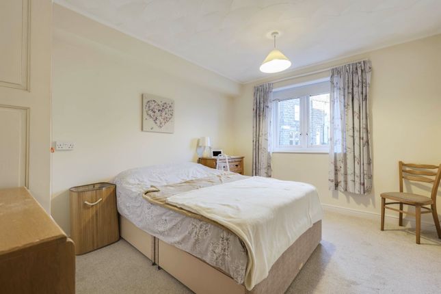 Flat 7, Orchard Court,, Orchard Lane, Leeds photo 5