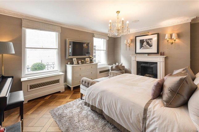 Terraced house for sale in Half Moon Street, Mayfair, London