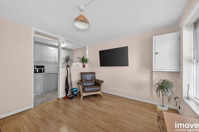 Flat 2, Sefton Court, Torquay photo 4