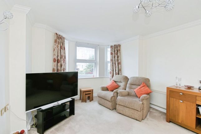 Berkeley Court, Wilmington Square, Eastbourne photo 3