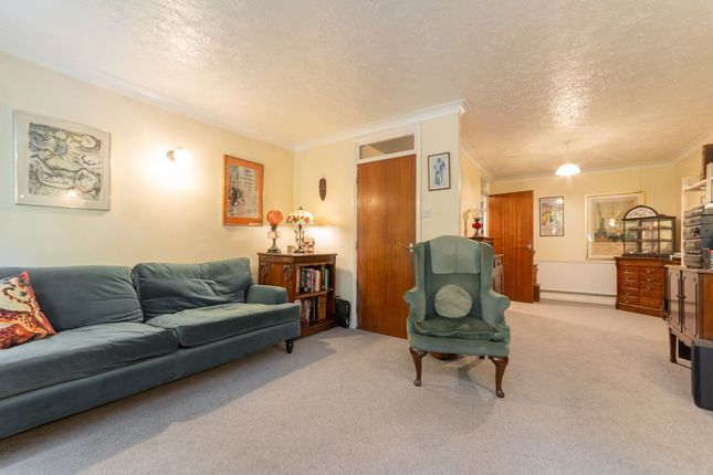 9, Abinger Mews, London photo 2