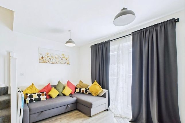 9, Saxelbye Avenue, Derby photo 4
