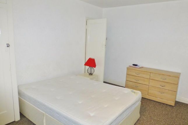 Flat to rent in Basing Hill, Wembley