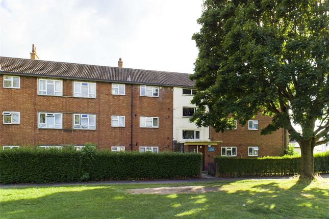 Thumbnail Flat for sale in Willowleaze, Gloucester