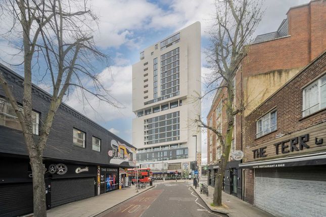 Flat for sale in City North Place, London