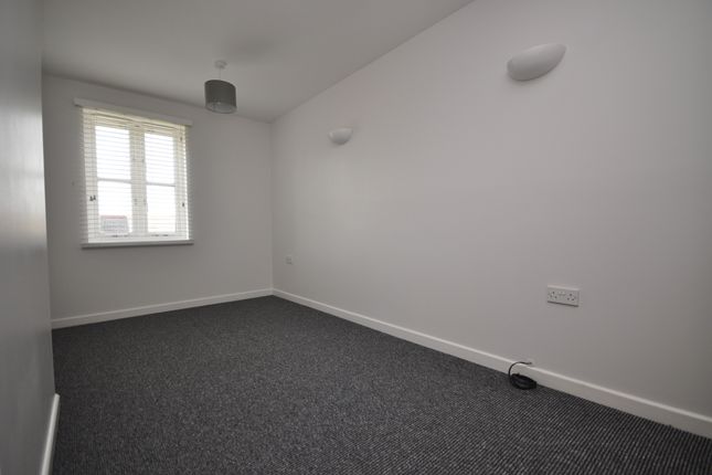 Flat to rent in Lion Mews, Framfield Road, Uckfield