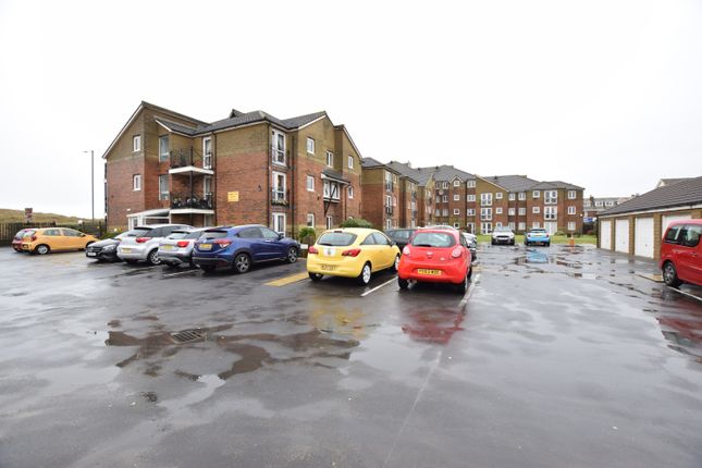 Thumbnail Flat for sale in Clifton Drive North, Lytham St. Annes