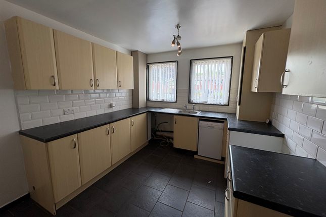 66, Runcorn photo 4