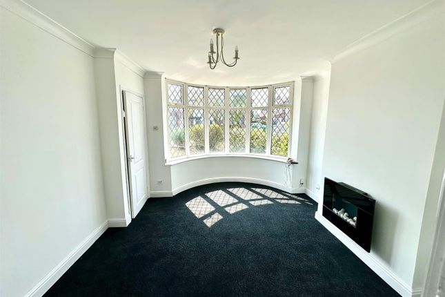 11, Lilmore Avenue, Manchester photo 3