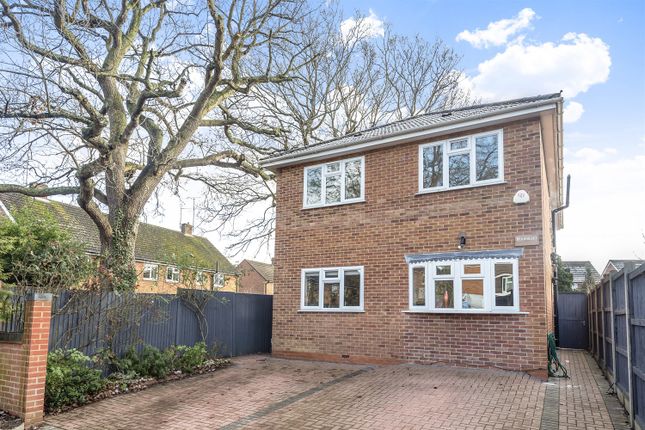 Thumbnail Detached house to rent in Norreys Avenue, Wokingham