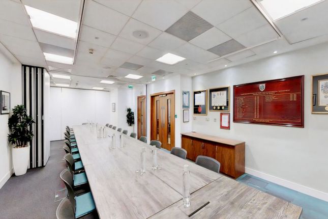 Office to let in Saffron Hill, London