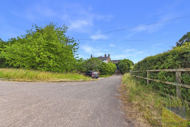 Bridge House, Tabley Lane,, Higher Bartle photo 4