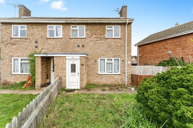 3-bed semi-detached on 38, Blackbird Road, Bury St. Edmunds, £150,000