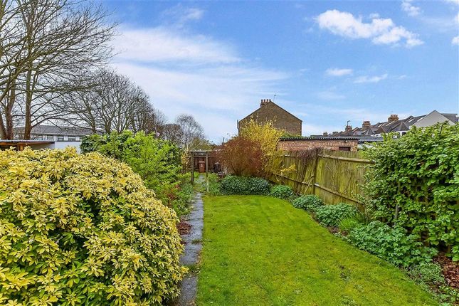 Thumbnail Terraced house for sale in Upper Wickham Lane, Welling, Kent