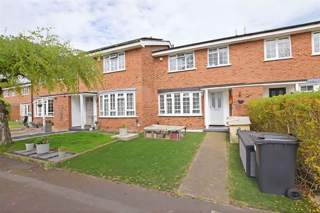 3-bed house on 20, Birchwood Grove, Hampton, £3,467/mo