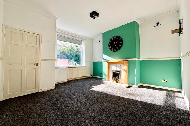 28 Railway Street, Bolton photo 2