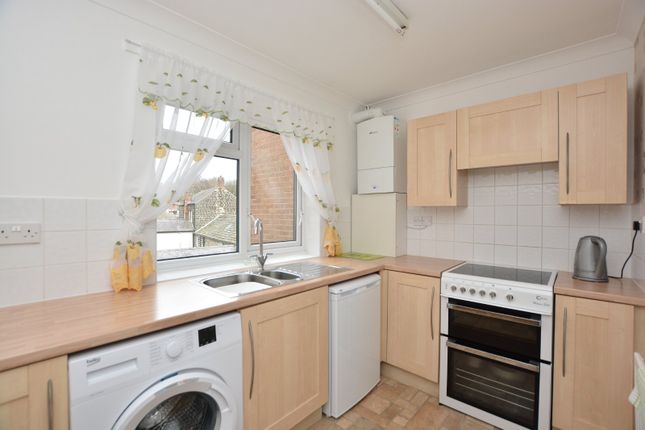 Flat for sale in 10 Gresley House, Sussex Avenue, Horsforth, Leeds, West Yorkshire