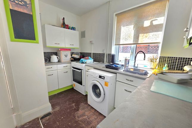 23, Shakespeare Avenue, Warwickshire photo 4