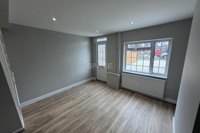 2 Stanway Cottages, Wokingham Road, Reading photo 3