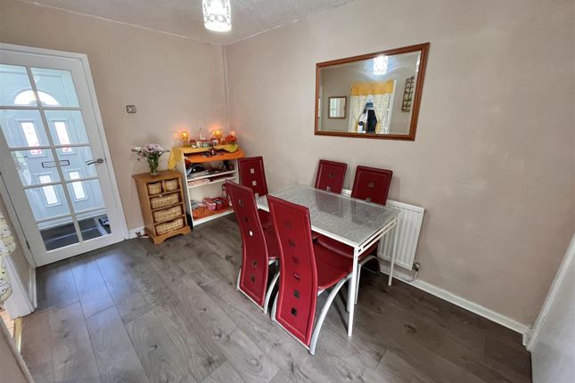 2, Edenfield Close, Mobberley photo 3
