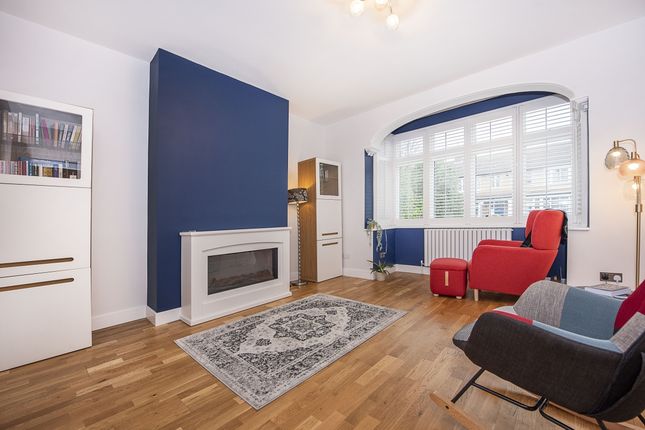 Terraced house to rent in Sandbourne Avenue, London