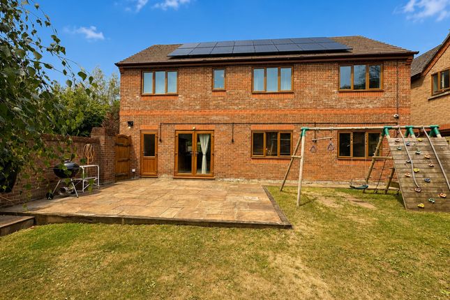 20 Glade Drive, Ellesmere Port photo 2