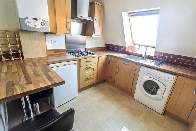 Flat 3, Citrus House, 602 Wimborne Road, Bournemouth photo 2