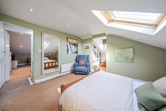 9B, Delacourt Road, London photo 3