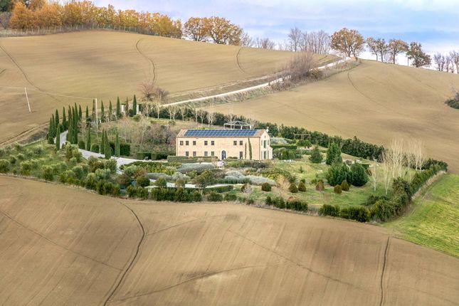 Country house for sale in Strada di Montesolazzi, Senigallia, Marche