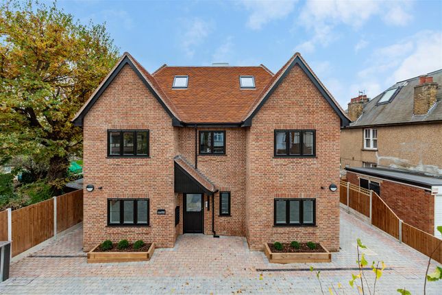 3 Heath Park Road Externals-Hrnwm2.Jpg