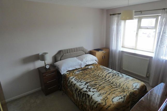 75, Britannia Drive, Burton-On-Trent photo 4