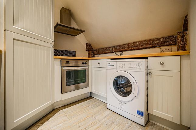 FLat 4, 25, High Street, Hemel Hempstead photo 3