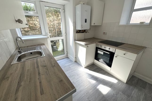 Thumbnail Flat to rent in Belgrave Road, Mutley, Plymouth PL4, Plymouth,