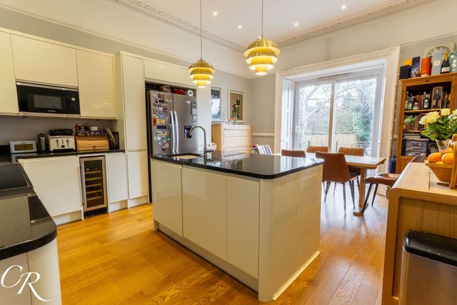 10 Lyefield Road West, Cheltenham photo 3