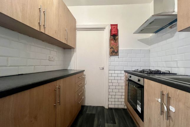 890b, Romford Road, London photo 5
