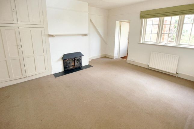 1, Hamptons Road, Tonbridge photo 3