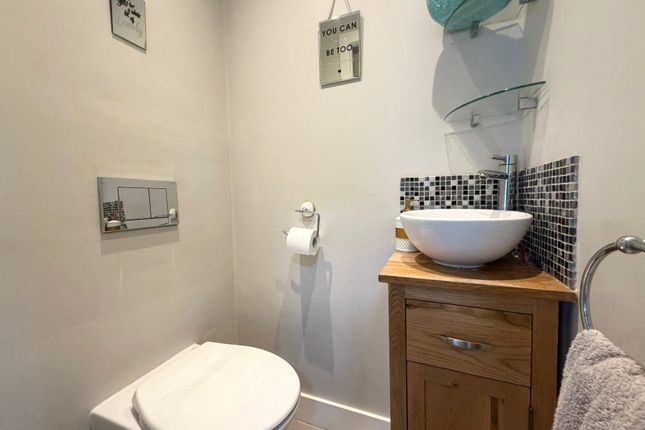 Chestnut Green Cottage,, Racefield Close, Kent photo 4