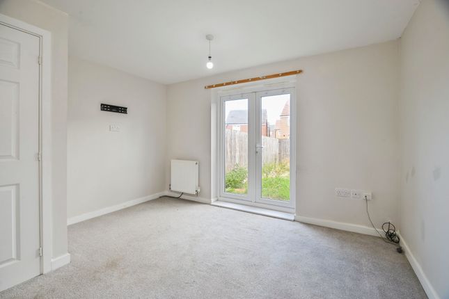 8, Horse Chestnut Close, Middlesbrough photo 4