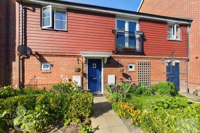 Studio semi-detached on Dunnock Drive, Norwich, £1,100/mo