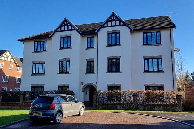 Flat for sale in Lynwood Close, Whalley