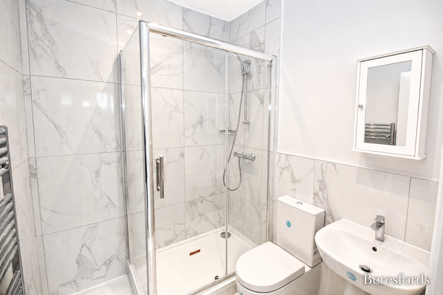 Flat 16, Park View, 30, Radford Way, Billericay photo 4
