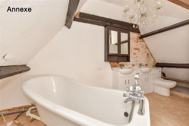 Annexe Bathroom