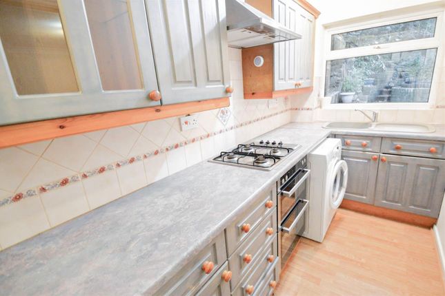 44, Foxden Drive, Maidstone photo 4