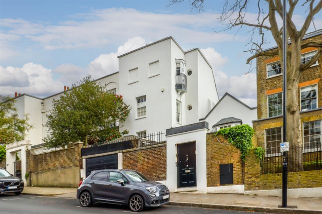Property for sale in Highgate West Hill, Highgate, London