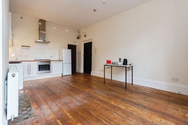 Flat 1, 60, Greenhill Road, West Midlands photo 4