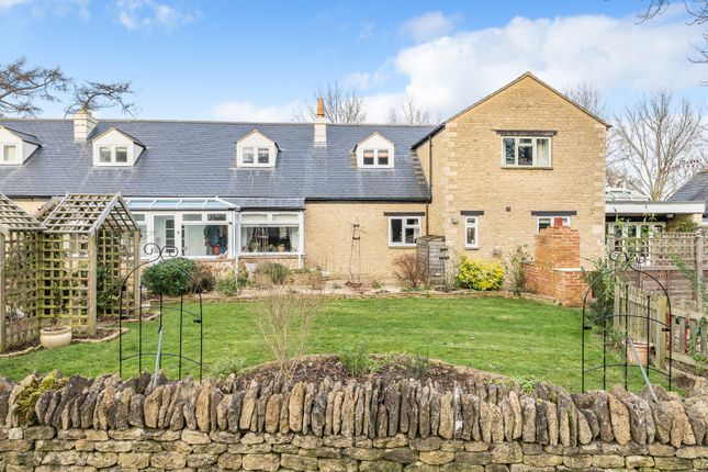 Country house for sale in Jackaments, Rodmarton, Cirencester