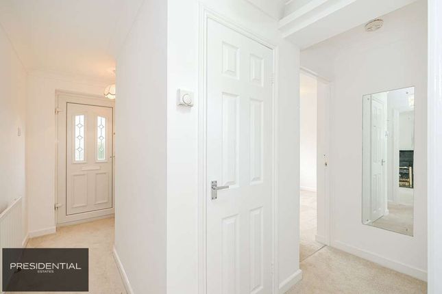 42 Cecil Road, Waltham Cross photo 2