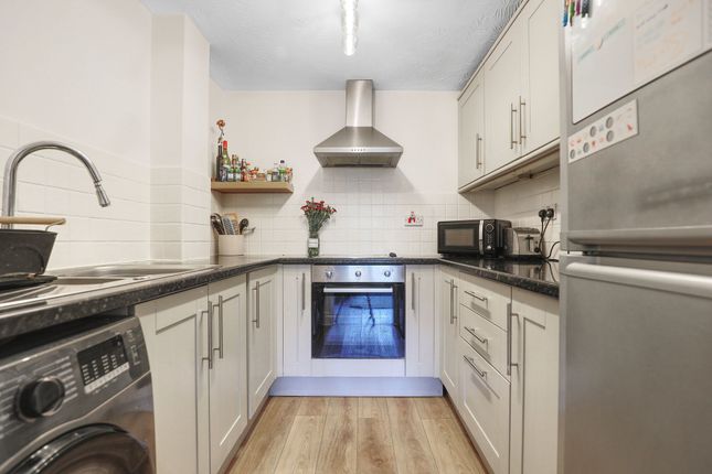125 River Meads, Ware photo 3